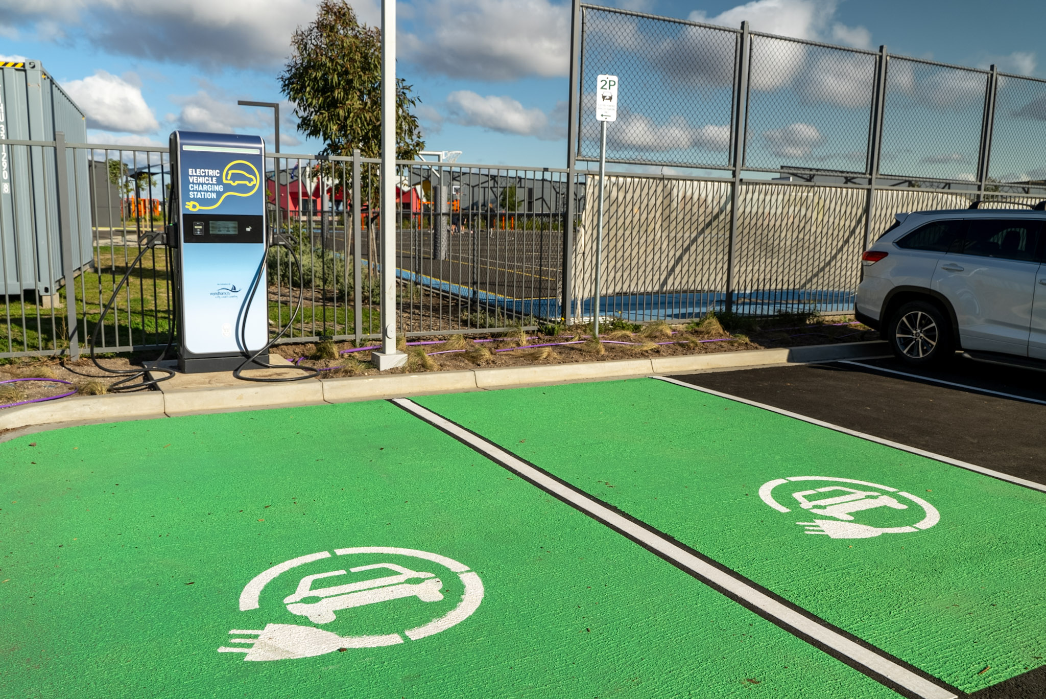 Lollypop Creek Community Centre - E Charging Carparks